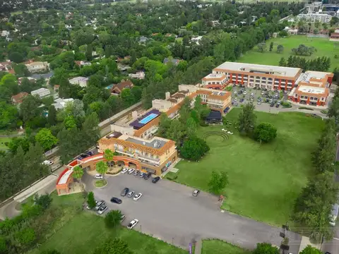 Local - Pueblo Camaño