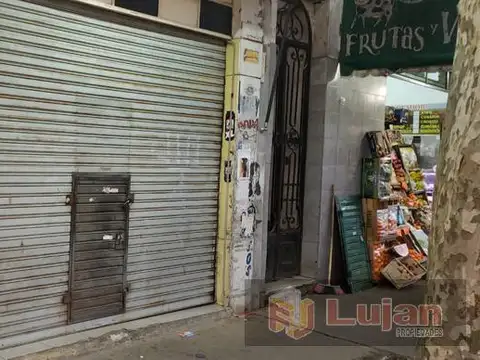Av de los Corrales al 6700 local de 31 m2