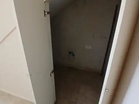 DPTO. 2 AMBIENTES AL FRENTE