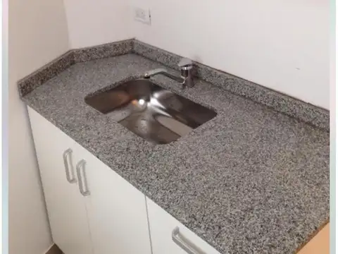 Quinteros 1400