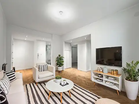 Departamento de 128 m2 con 4 ambientes con 2 patios en Planta baja