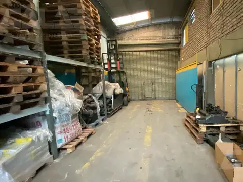 Depósito en San Antonio De Padua - 2 Baños - 2 Oficinas -