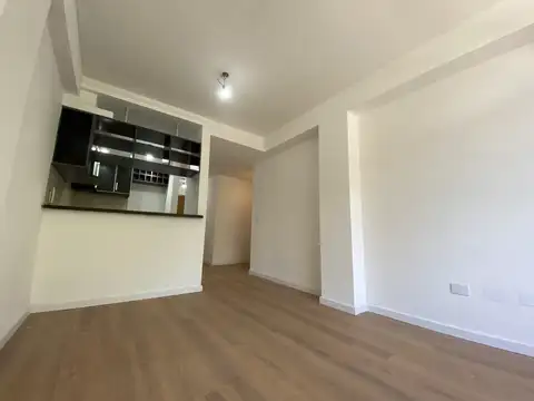 Departamento en Alquiler en Chacarita, $ 700.000