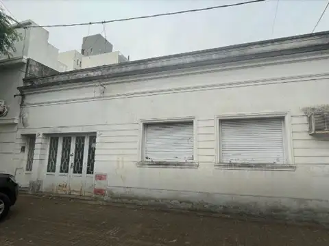 18 entre 40 y 41 La Plata 400