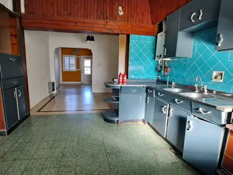 Casa en Venta en Alberdi, USD 234.000