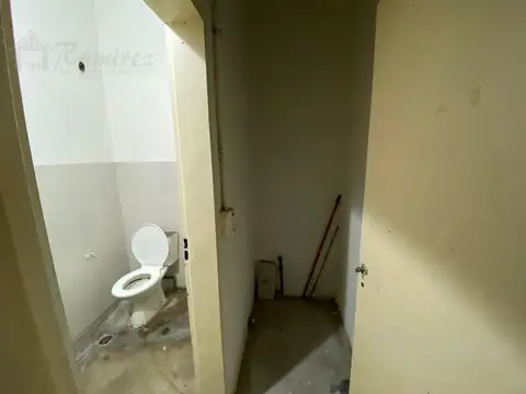 Local en Alquiler en Francisco Alvarez, $ 500.000