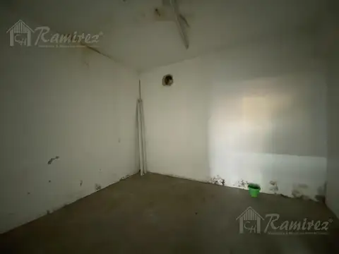 Local En Alquiler - Francisco Alvarez, Moreno