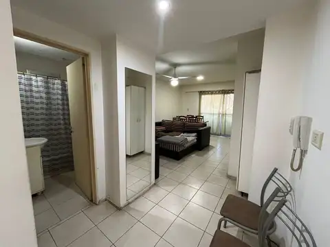 Depto 2 amb en venta con balcón al frente Lanús