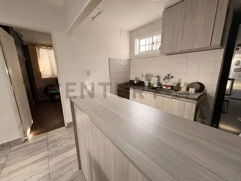 Casa 6 ambientes con 3 baños