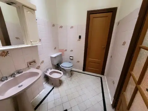 Depto Tipo Casa en Alquiler de 5 dormitorios