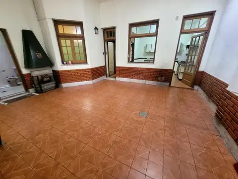 Depto Tipo Casa en Alquiler de 6 ambientes