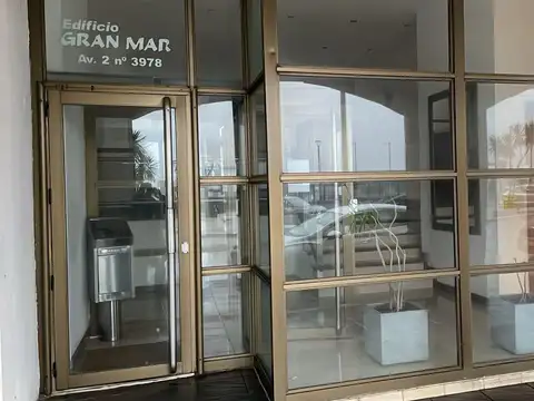 Oficina en venta - 4 Ambientes - Necochea 