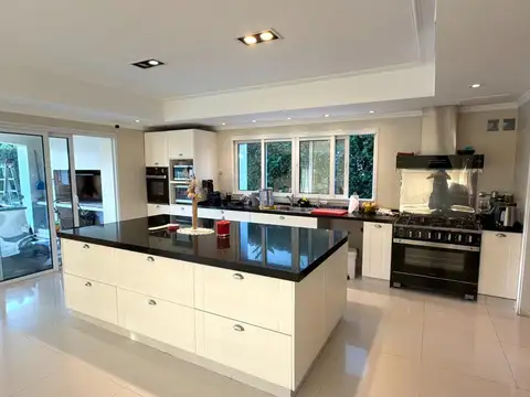 Casa en Venta al Este