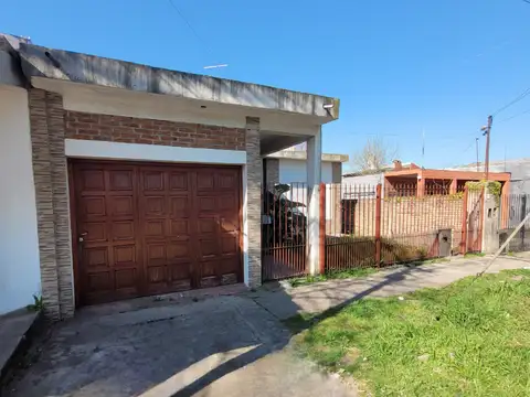 Casa con terreno libre