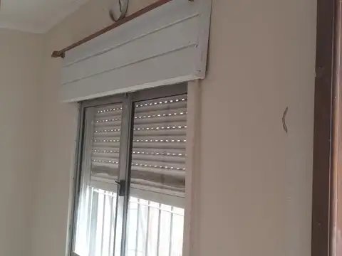 Casa en alquiler, 3 dormitorios, Funes