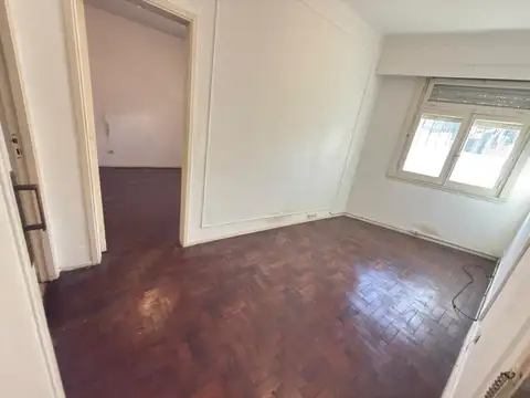 Depto Tipo Casa en Venta 40 años
