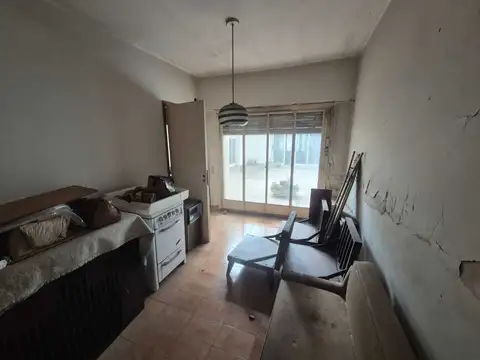 Venta casa en Villa Crespo a reciclar c/quincho