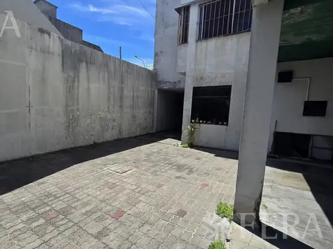 Depto Tipo Casa en Venta 40 años