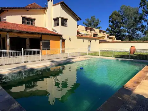 Exc Casa vta 6 dor gge/qcho/suite/pileta La Almudena