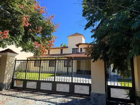 Casa en Venta en Zona Centro, USD 450.000