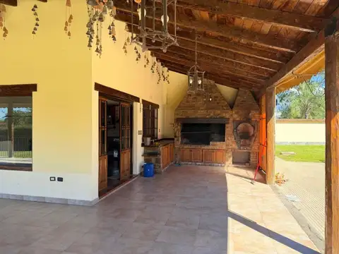 Casa 7 ambientes con 7 baños