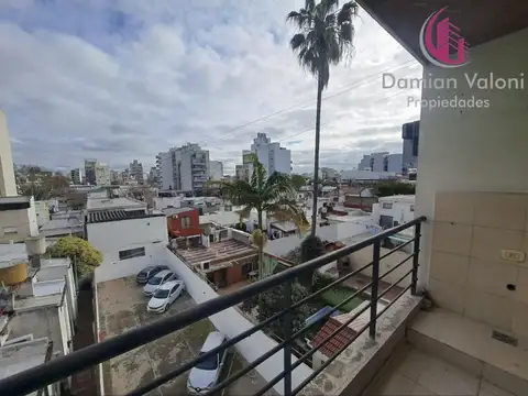 Joaquín V. González 2100, Piso 3