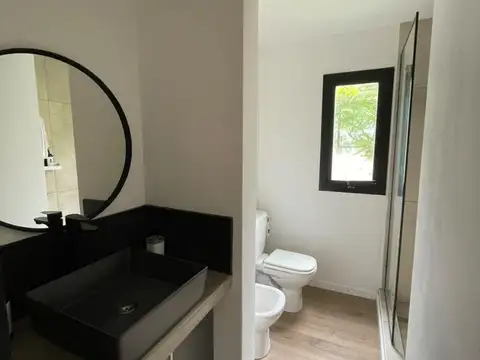 Casa 2 ambientes con 1 baño