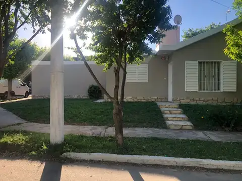 VENTA DE ENCANTADORA CASA EN POTRERO DE LOS FUNES