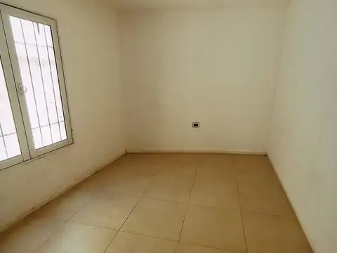 Depto Tipo Casa en Alquiler de 2 dormitorios