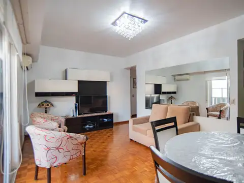 Venta 3 ambientes con Balcòn y Baulera,  Monserrat