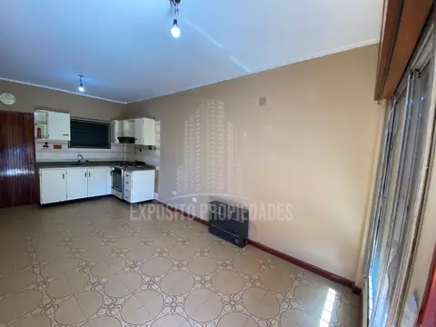 Soldado caballero 10500, Piso PB