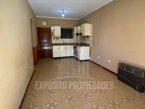 Casa 3 Ambientes con Garaje - Loma Hermosa