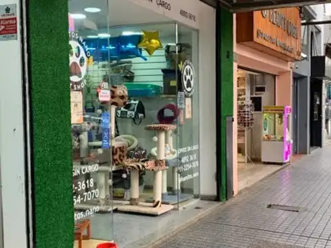 Local En Alquiler En Bernal Centro - Excelente Ubicación Comercial
