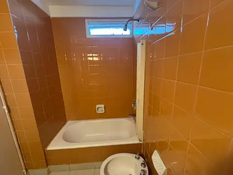 Maipú al 2400