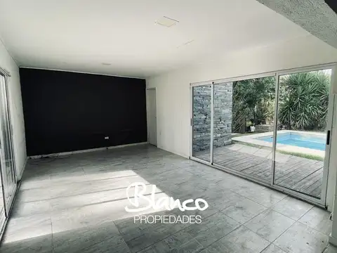 Casa 5 ambientes con 3 baños