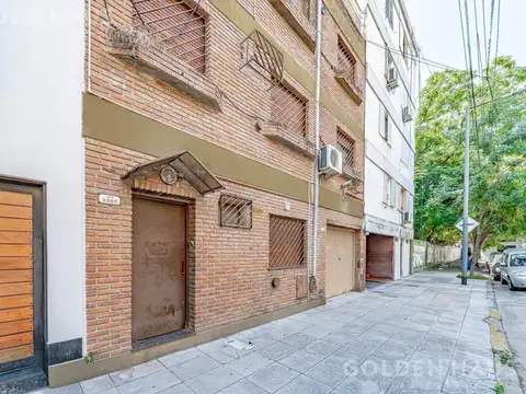 Casa lote propio en Chacarita - Departamento en duplex, estudio y microteatro