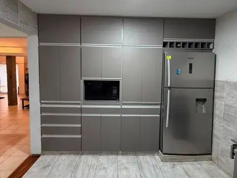 Casa 6 ambientes con 3 baños