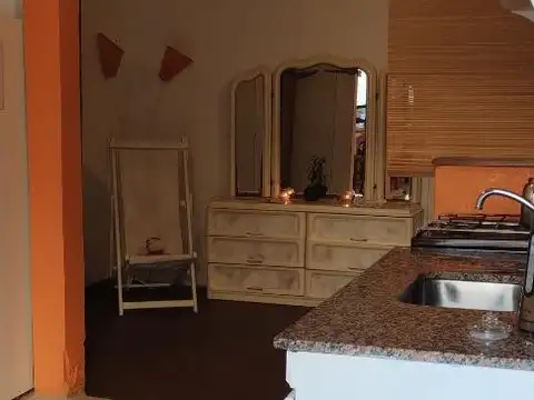 Depto Tipo Casa en Venta en Castelar Norte, USD 58.000