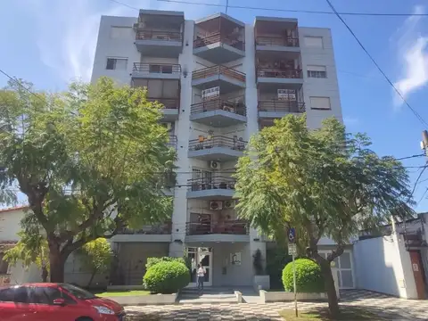 DEPARTAMENTO 3 amb con cochera - VENTA (ALQUILADO) - MORON