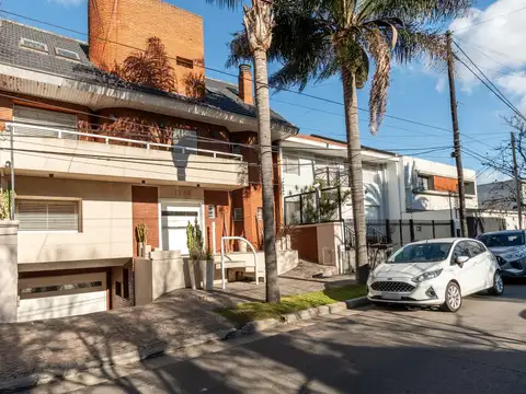 Impecable casa a la venta en Martínez, de Libertador al Río.