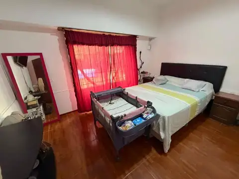 Casa en alquiler de 4 Ambientes con entrada para auto en Ezpeleta