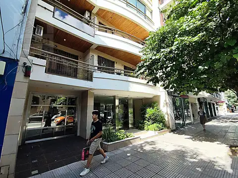 Excelente semipiso 2 amb. con balcón - Caballito
