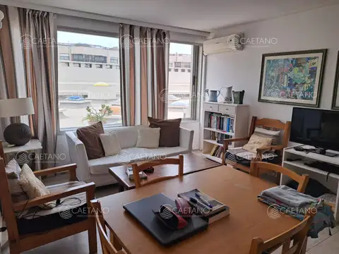 Apartamento en venta, 1 dormitorio y medio, Península, Punta del Este.