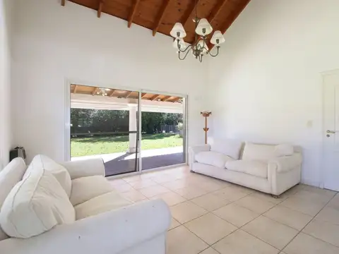 Casa en Alquiler al Norte