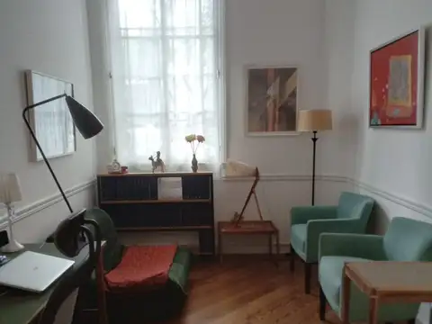 VENTA DEPARTAMENTO 2 AMBIENTES , PB  EN MONSERRAT. APTO CREDITO.