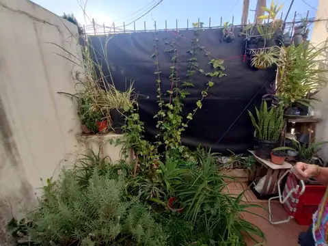 Depto Tipo Casa en Alquiler en Isidro Casanova, $ 600.000