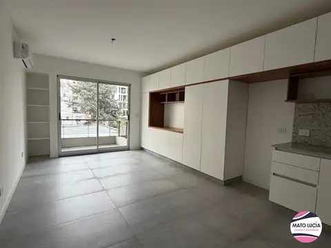 Oficina en Alquiler en Villa Urquiza, $ 820.000
