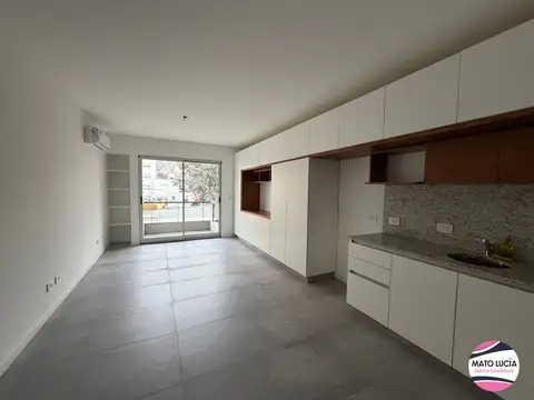 Oficina en Alquiler en Villa Urquiza, $ 820.000