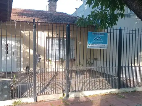 25 DE MAYO 300