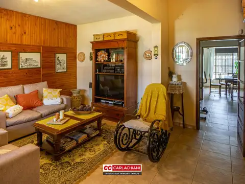 Casa en Venta con 1 cochera